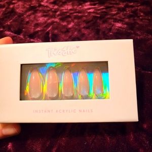 Très She Instant Acrylic Nails